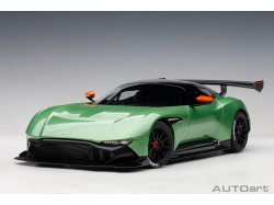 Aston Martin Vulcan 2015 1:18 zelená - AUTOart