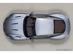 Aston Martin DB11 1:18 stříbrná - AUTOart