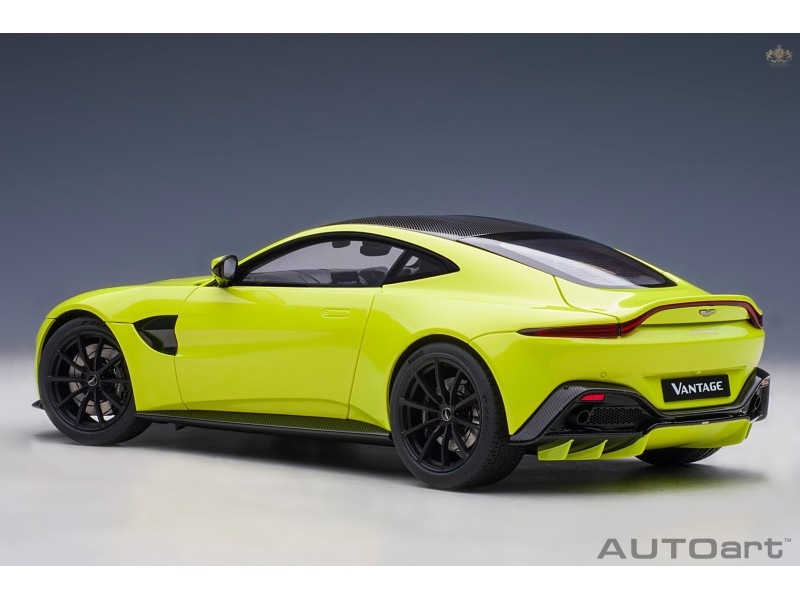 Aston Martin Vantage 2019 1:18 (Lime Essence) - AUTOart