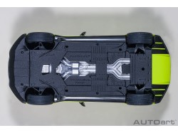 Aston Martin Vantage 2019 1:18 (Lime Essence) - AUTOart