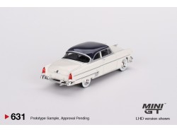 Mini GT -  LINCOLN CAPRI 1954 - bílá -1:64