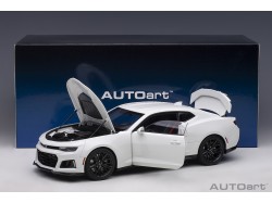 Chevrolet Camaro ZL1 2017 1:18 bílá - AUTOart