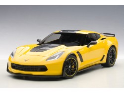 Chevrolet Corvette C7 Z06 "C7R Edition" 2015 1:18 (Corvette Racing Yellow) - AUTOart