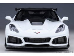 Chevrolet Corvette C7 ZR1 2019 1:18 bílá - AUTOart