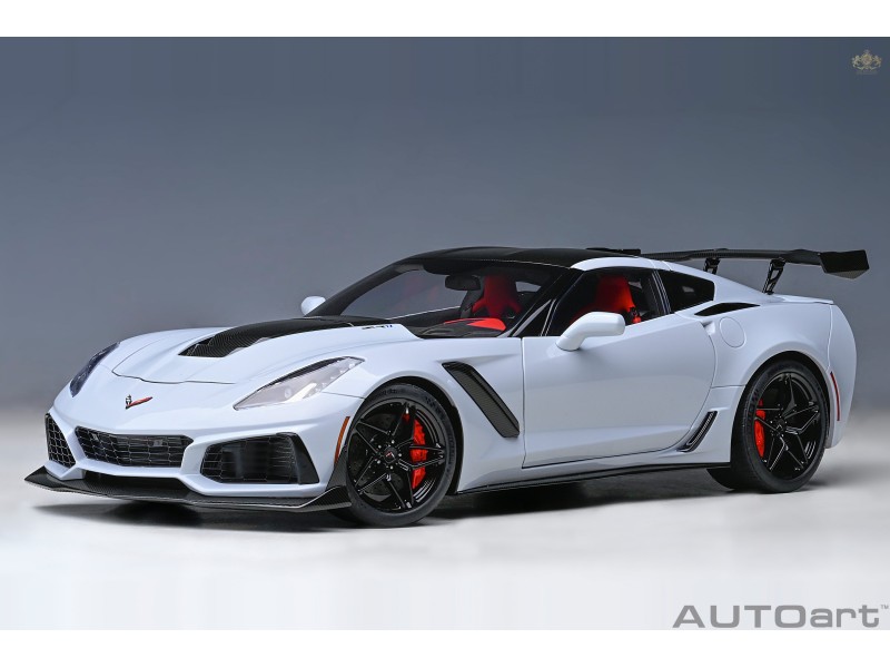 Chevrolet Corvette C7 ZR1 2019 1:18 šedá - AUTOart