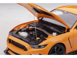 Ford Shelby GT-350R 2017 1:18 oranžová - AUTOart