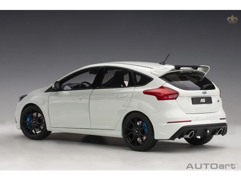 Ford Focus RS 2016 1:18 (Frozen White) - AUTOart