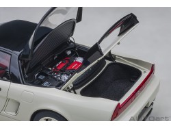 Honda NSX-R (NA2) 2019 1:18 (Championship White) - AUTOart