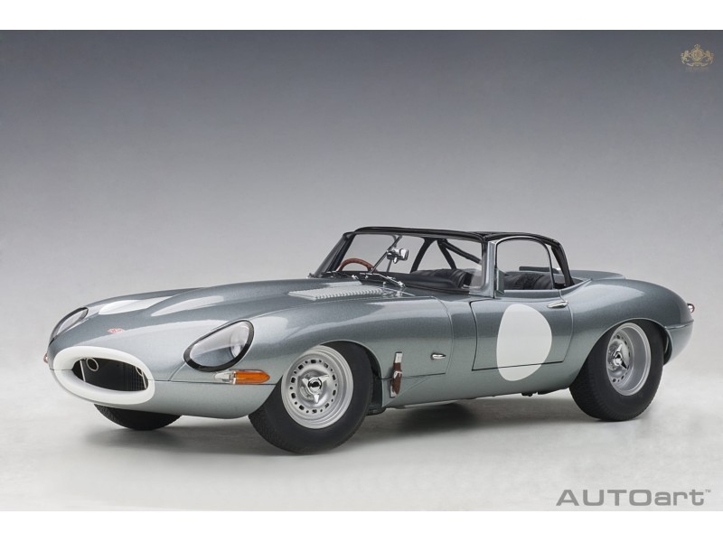 Jaguar Lightweight E-Type 2015 1:18 (Silver) - AUTOart