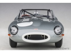 Jaguar Lightweight E-Type 2015 1:18 stříbrná - AUTOart