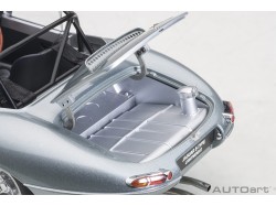 Jaguar Lightweight E-Type 2015 1:18 (Silver) - AUTOart