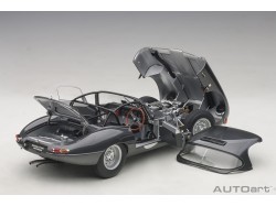 Jaguar Lightweight E-Type 2015 1:18 šedá - AUTOart