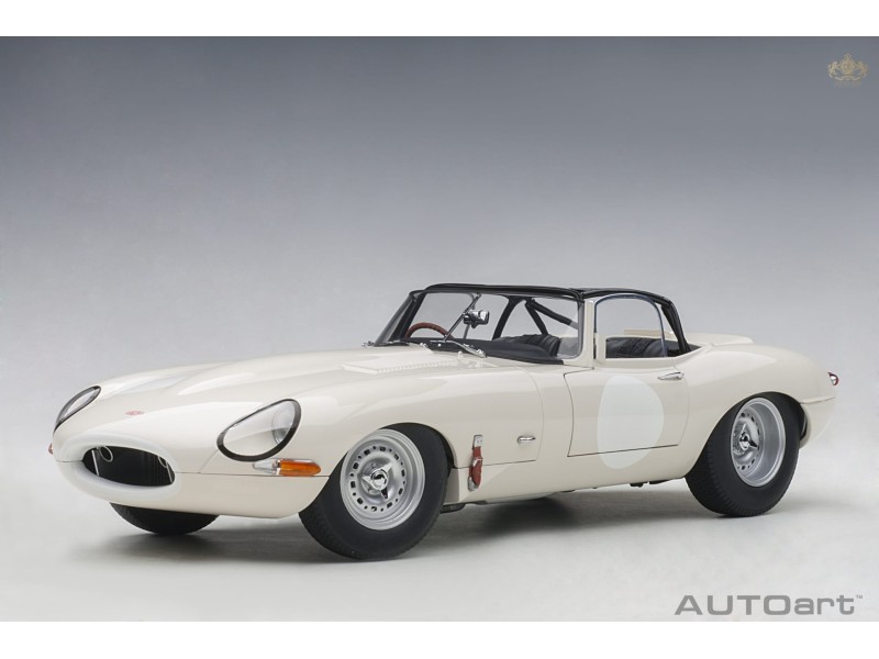 Jaguar Lightweight E-Type 2015 1:18 bílá - AUTOart