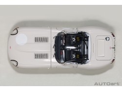 Jaguar Lightweight E-Type 2015 1:18 (White) - AUTOart