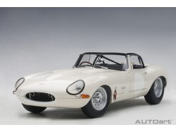Jaguar Lightweight E-Type 2015 1:18 (White) - AUTOart