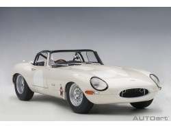 Jaguar Lightweight E-Type 2015 1:18 (White) - AUTOart