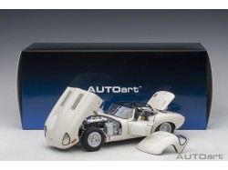 Jaguar Lightweight E-Type 2015 1:18 (White) - AUTOart
