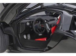 McLaren P1 2013 1:18 (Fire Black) - AUTOart