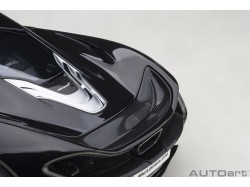 McLaren P1 2013 1:18 (Fire Black) - AUTOart