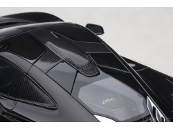 McLaren P1 2013 1:18 černá - AUTOart