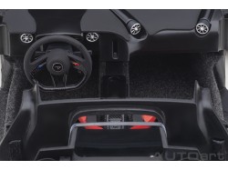 McLaren P1 2013 1:18 (Fire Black) - AUTOart