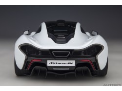 McLaren P1 2013 1:18 (Alaskan Diamond White) - AUTOart