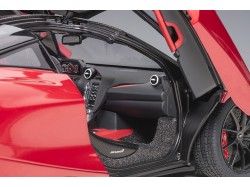 McLaren 720S 2017 1:18 (Memphis Red) - AUTOart