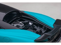 McLaren 600LT 2019 1:18 (Fistral Blue) - AUTOart