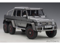 Mercedes-Benz G 63 AMG 6x6 2013 1:18 (Designo Platinum Magno) - AUTOart