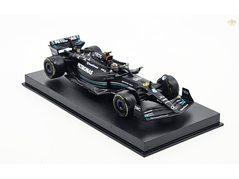 F1 Mercedes-AMG PETRONAS W14 Nr. 44 - 1:43 l. Hamilton - sběratelské balení - Bburago