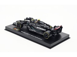 F1 Mercedes-AMG PETRONAS W14 Nr. 44 - 1:43 l. Hamilton - sběratelské balení - Bburago