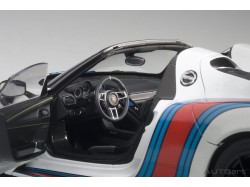 Porsche 918 Spyder 2013 Weissach Package 1:18 bílá Martini - AUTOart