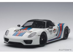 Porsche 918 Spyder 2013 Weissach Package 1:18 bílá (White with Martini livery) - AUTOart