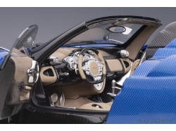 Pagani Huayra Roadster 2017 1:18 (Blue Carbon) - AUTOart