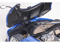 Pagani Huayra Roadster 2017 1:18 (Blue Carbon) - AUTOart