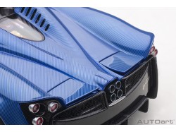 Pagani Huayra Roadster 2017 1:18 (Blue Carbon) - AUTOart