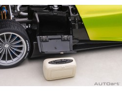 Pagani Huayra Roadster 2017 1:18 (Verde Firenze) - AUTOart