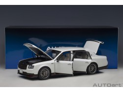 Toyota Century GRMN 2019 1:18 (Pearl White) - AUTOart