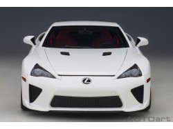 Lexus LFA 2010 1:18 bílá - AUTOart