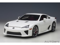 Lexus LFA 2010 1:18 bílá - AUTOart