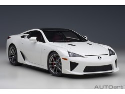 Lexus LFA 2010 1:18 bílá (carbon) - AUTOart