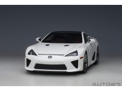 Lexus LFA 2010 1:18 bílá (carbon) - AUTOart