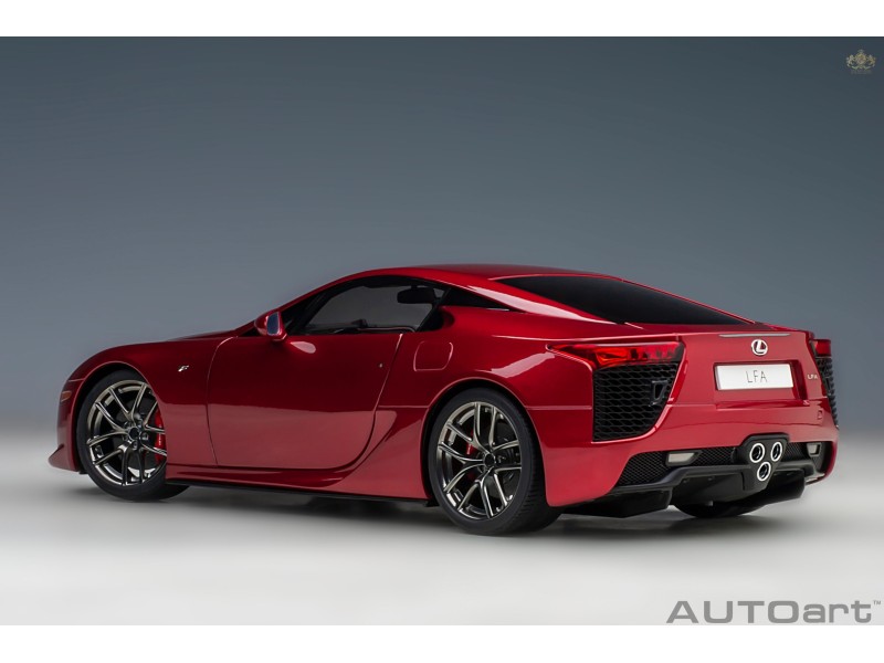 Lexus LFA 2010 1:18 červená - AUTOart