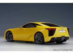 Lexus LFA 2010 1:18 (Pearl Yellow) - AUTOart