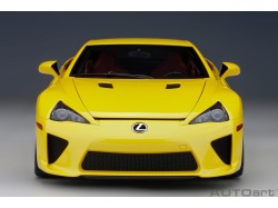 Lexus LFA 2010 1:18 (Pearl Yellow) - AUTOart