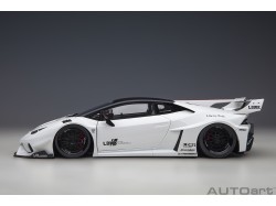 LIBERTY WALK LB SILHOUETTE WORKS Lamborghini Huracan GT  2019 1:18 bílá - AUTOart