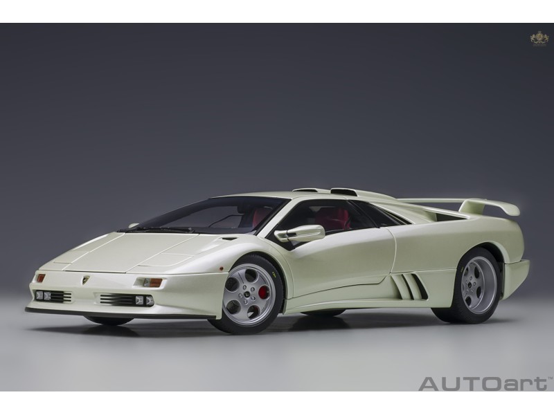 Lamborghini Diablo SE JOTA 1995 1:18 (Balloon White) - AUTOart