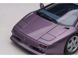 Lamborghini Diablo SE JOTA 1995 1:18 (Viola SE30) - AUTOart