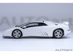 Lamborghini Diablo SE JOTA 1995 1:18 (Impact White) - AUTOart