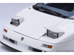 Lamborghini Diablo SE JOTA 1995 1:18 impact bílá - AUTOart